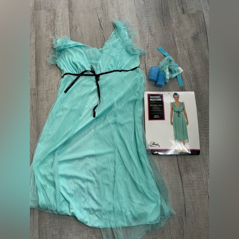 Alamar Teal Nightgown costume medium